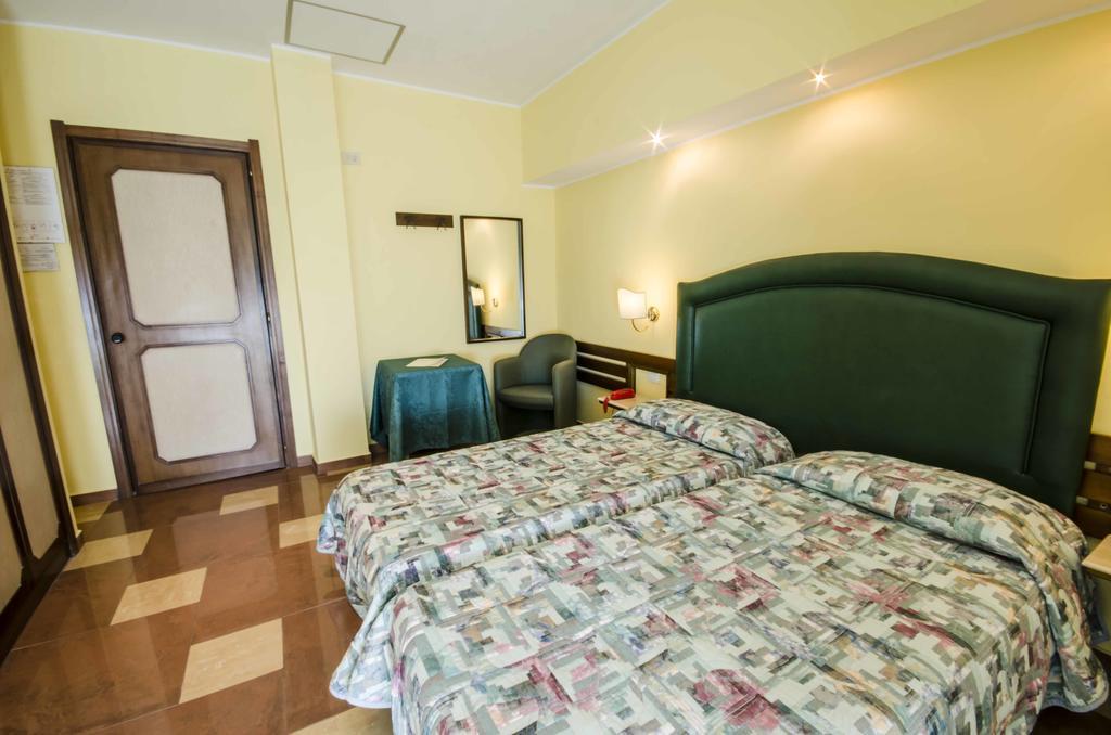 Hotel Tarconte Tarquinia Exterior photo