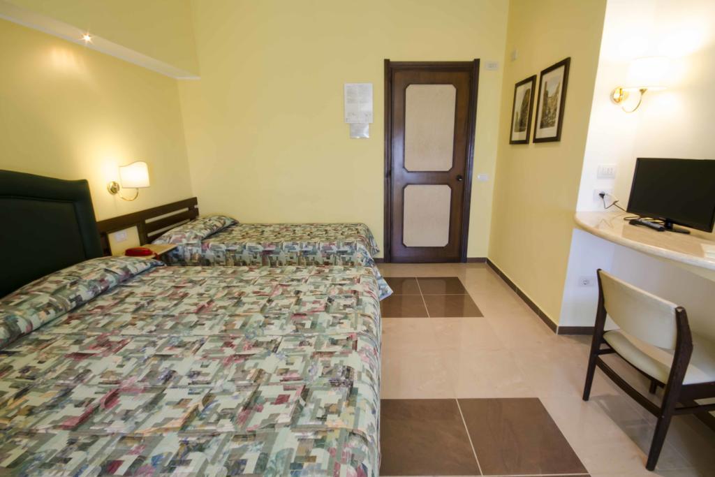 Hotel Tarconte Tarquinia Exterior photo